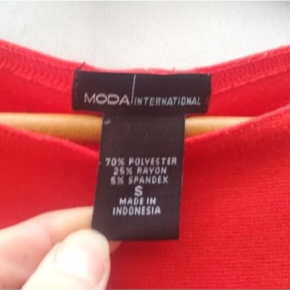 Moda International Dress    - Picture 2 of 4